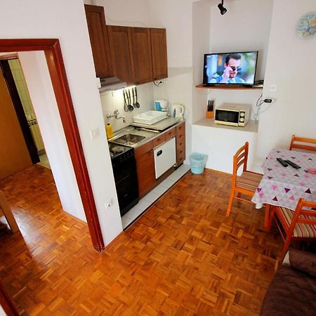 Guesthouse Marija Нови Винодолски Екстериор снимка
