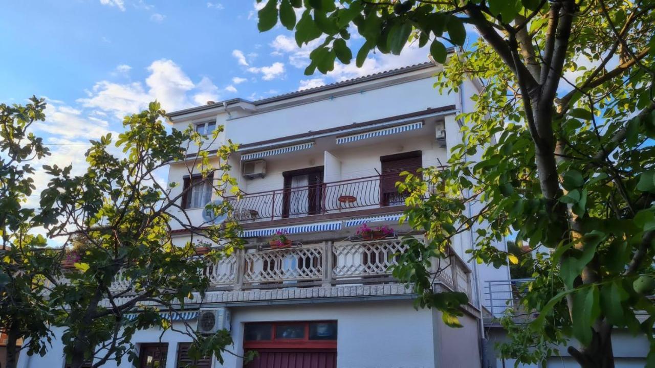 Guesthouse Marija Нови Винодолски Екстериор снимка