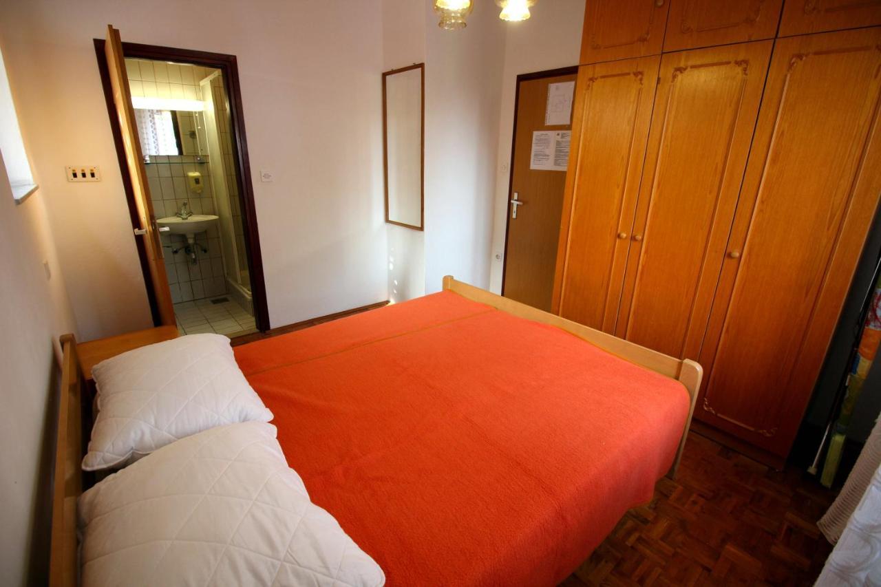 Guesthouse Marija Нови Винодолски Екстериор снимка