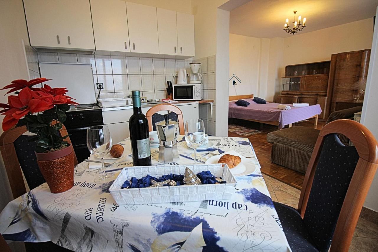 Guesthouse Marija Нови Винодолски Екстериор снимка