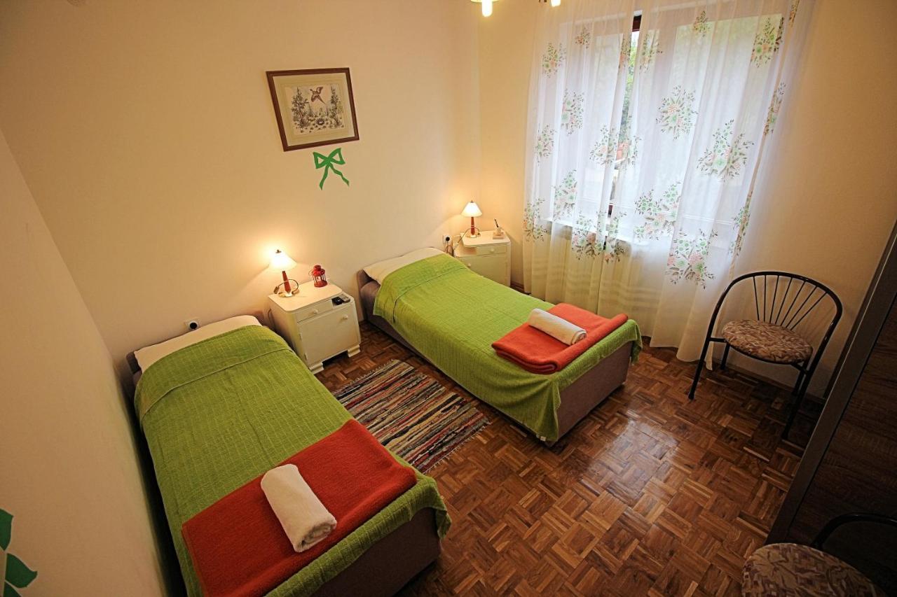 Guesthouse Marija Нови Винодолски Екстериор снимка