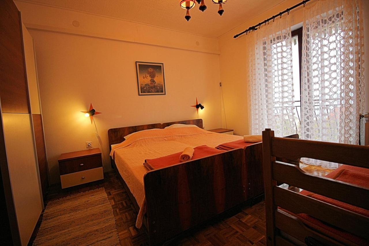 Guesthouse Marija Нови Винодолски Екстериор снимка